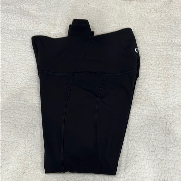 Black High-Waisted Leggings - Picture 6 of 9